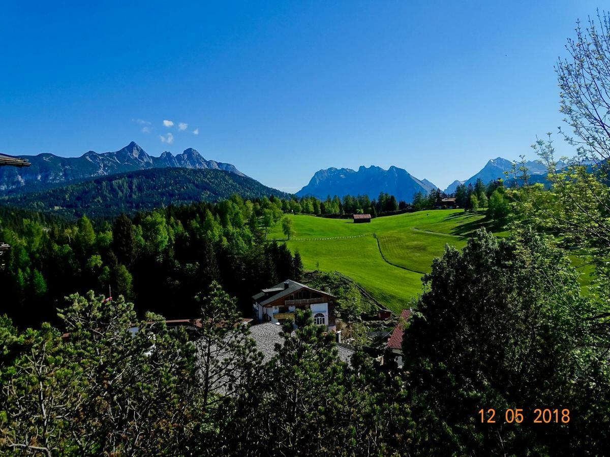 Emerald Apartment Seefeld in Tirol Eksteriør billede